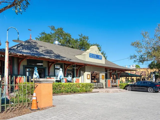 $2,208,000 | 1343 4th Street, Unit 201, Sarasota, FL 34236