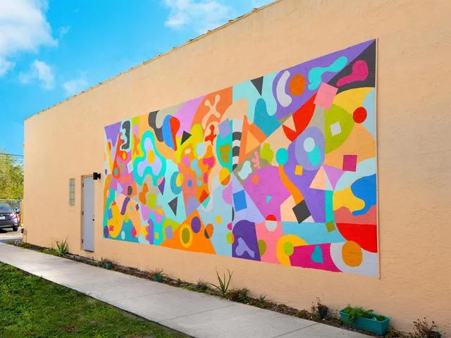 $2,208,000 | 1343 4th Street, Unit 201, Sarasota, FL 34236