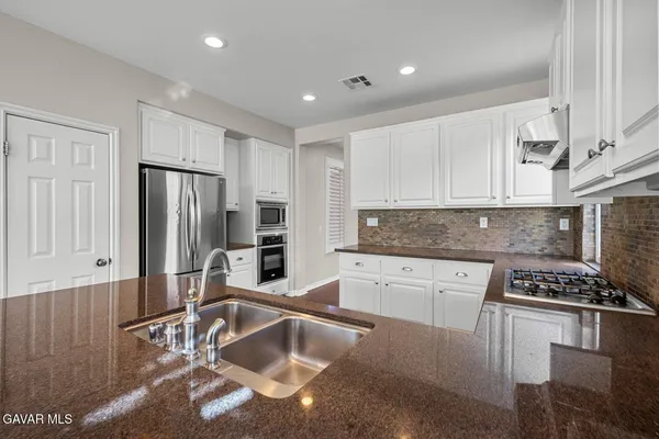 $3,600 | 37200 Pergola Terrace, Palmdale, CA 93551