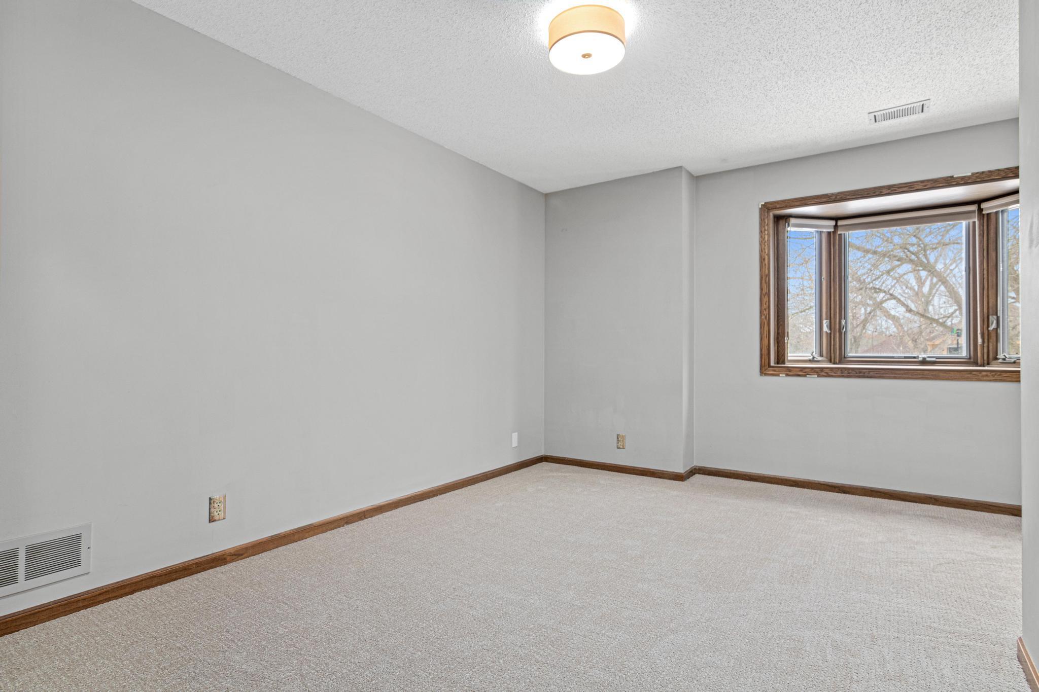 5816 Oxford Street North Shoreview, MN 55126 - Photo 26 of 39