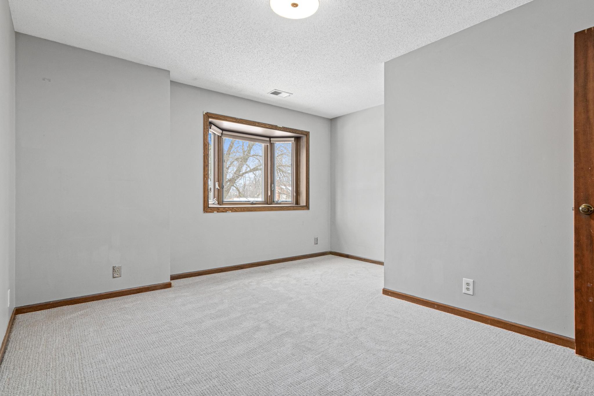 5816 Oxford Street North Shoreview, MN 55126 - Photo 27 of 39