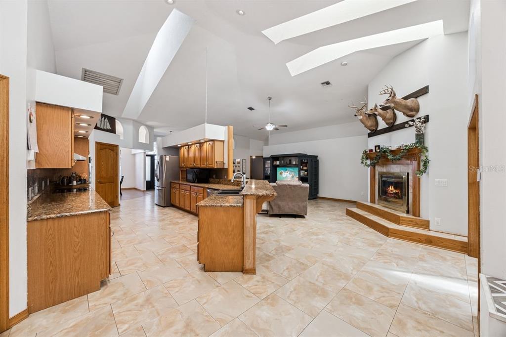 23934 Wolf Branch Road Sorrento, FL 32776 - Photo 11 of 47 Gallery Image 11
