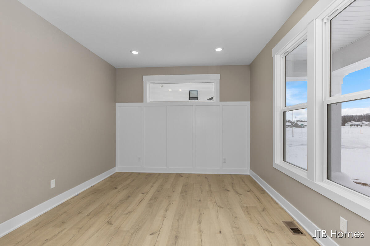 10487 Poppy Lane Allendale, MI 49401 - Photo 27 of 38 124 HW_Bay Harbor_1016