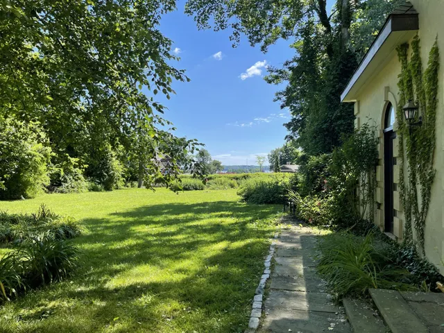 a view of an outdoor space and a yard