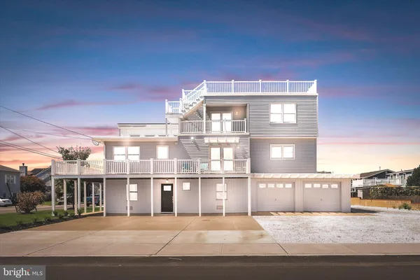 $1,950,000 | 615 South Barnegat Avenue, Ship Bottom, NJ 08008