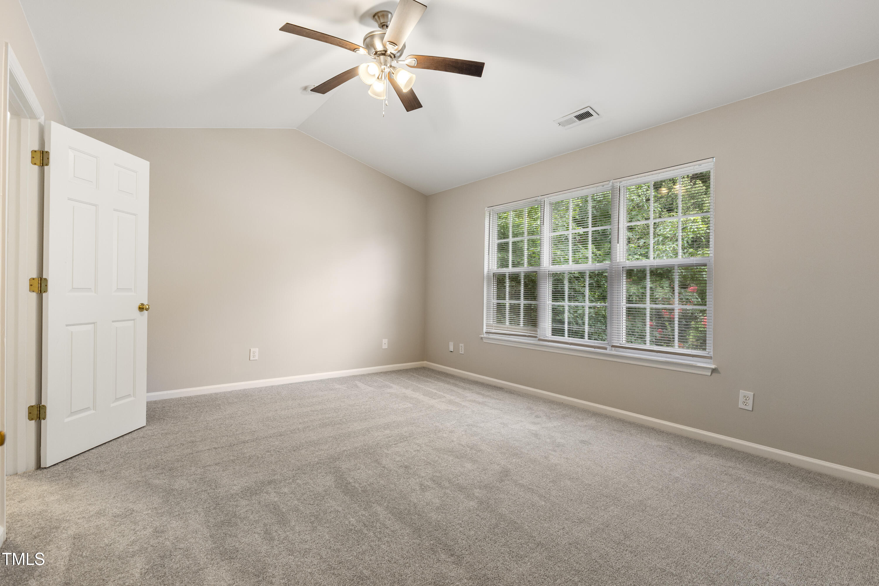 8315 Tierra Del Sol Way Raleigh, NC 27616 - Photo 14 of 29 CY1A8457