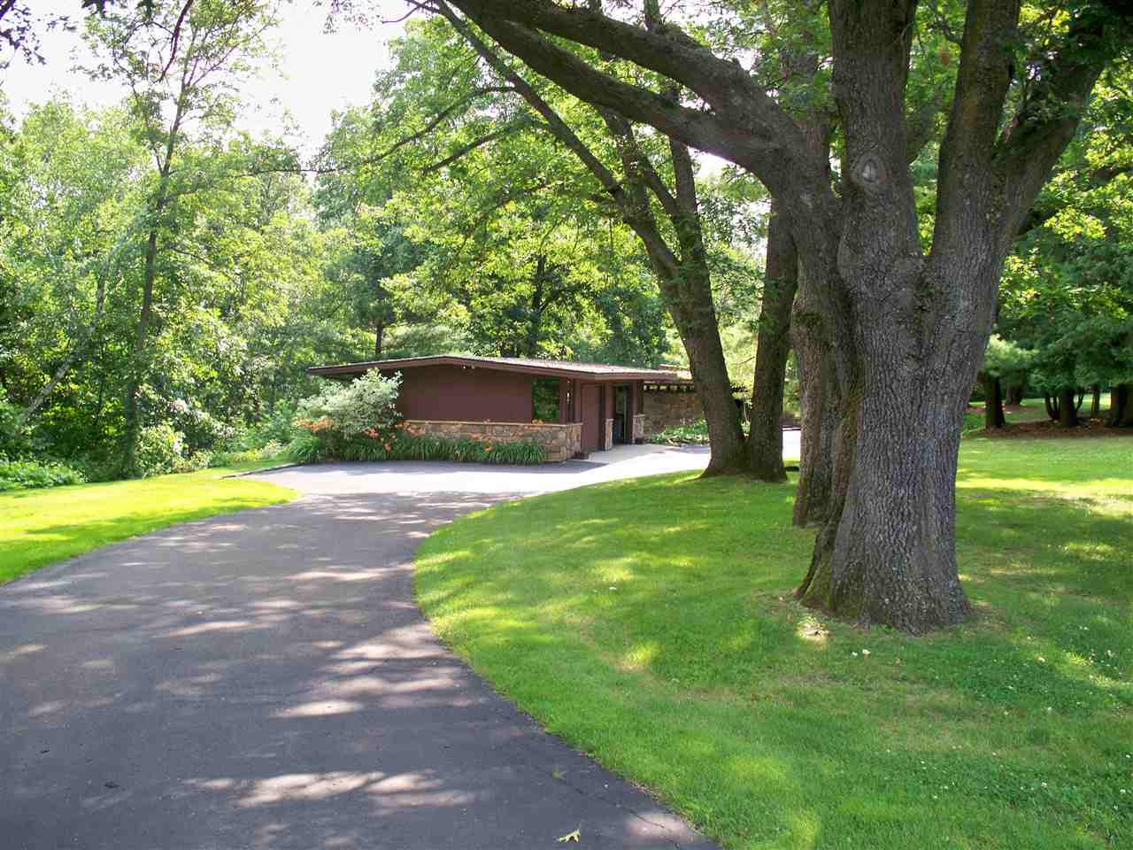 5437 County Road Z Spring Green, WI 53588 - Photo 4 of 23