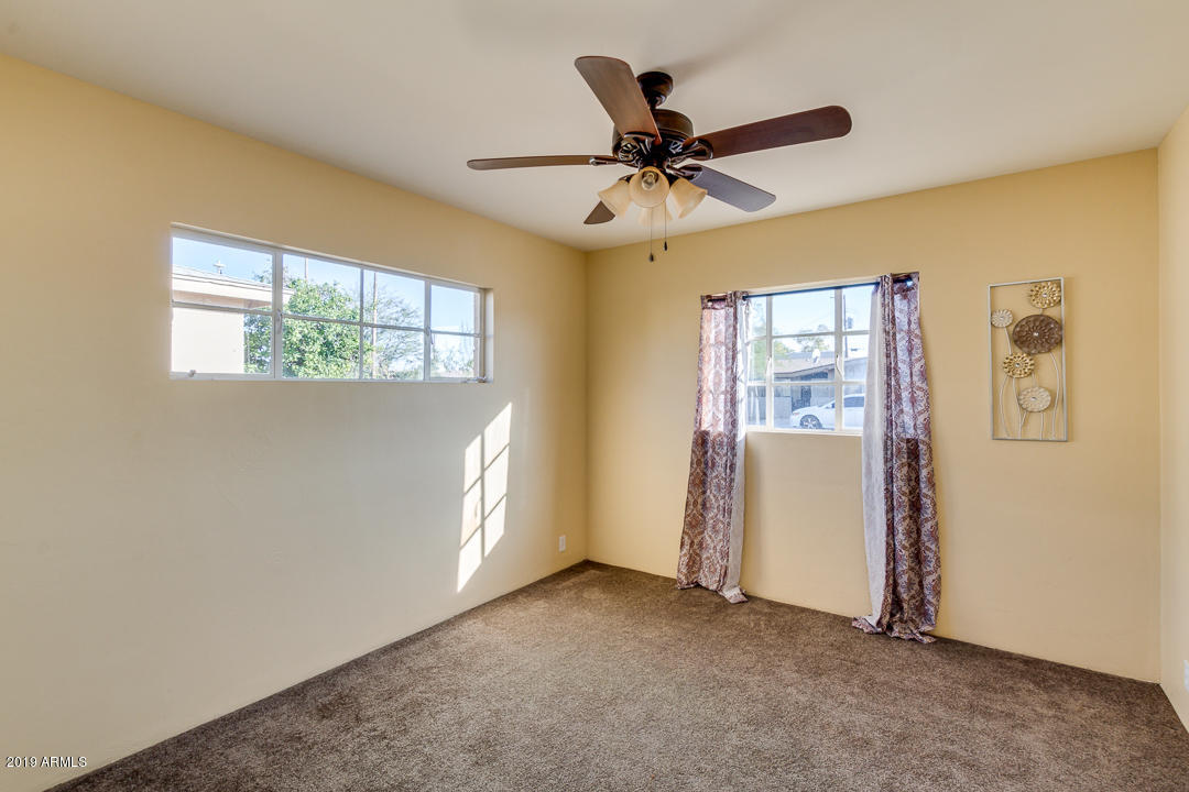 3608 East Coronado Road Phoenix, AZ 85008 - Photo 12 of 26 Guest bedroom light and bright
