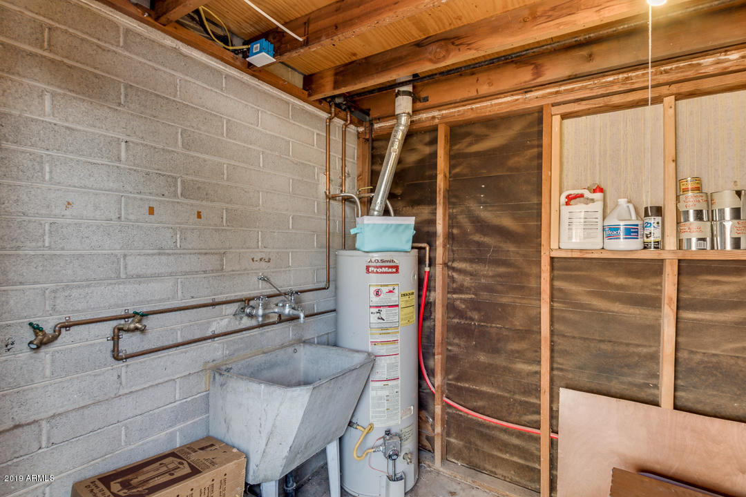3608 East Coronado Road Phoenix, AZ 85008 - Photo 20 of 26 Laundry room off patio