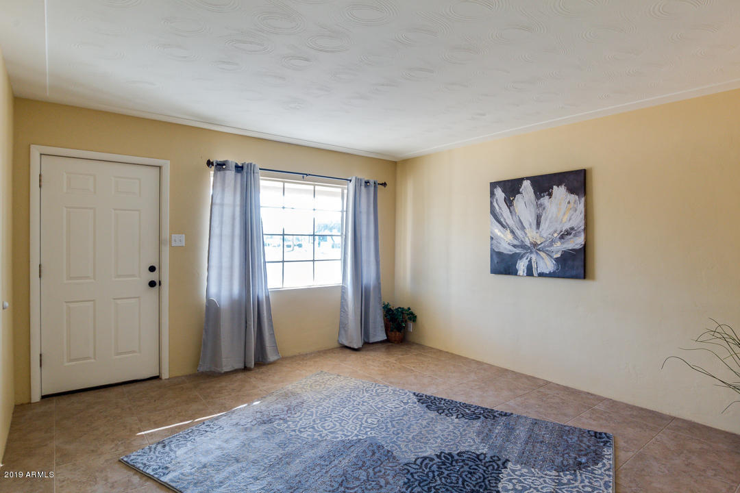 3608 East Coronado Road Phoenix, AZ 85008 - Photo 4 of 26 Living room