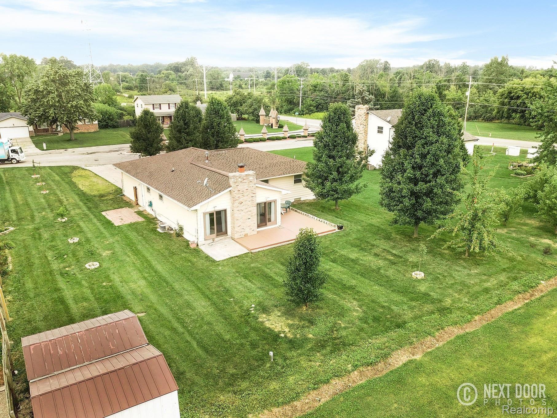 1021 Ramsgate Road Flint, MI 48532 - Photo 45 of 49 DJI_0164.jpg
