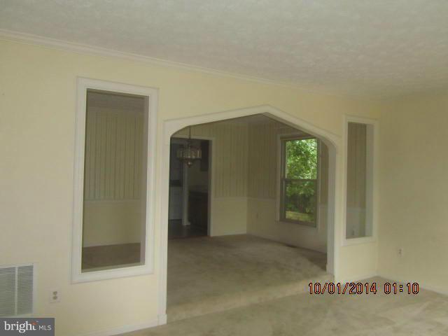 6814 Mallow Court Springfield, VA 22152 - Photo 4 of 22 Dining Room