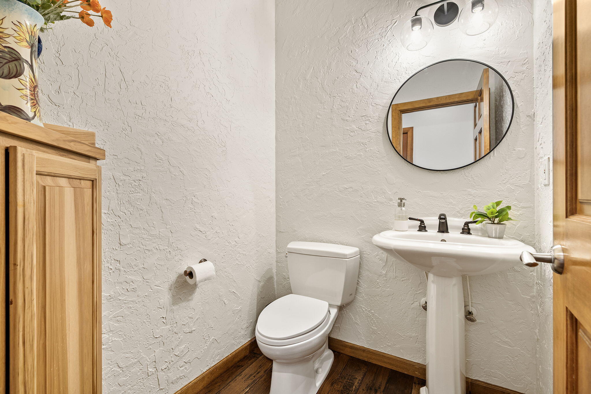 60766 Golf Village Loop Bend, OR 97702 - Photo 38 of 63 a bathroom with a sink mirror and toilet