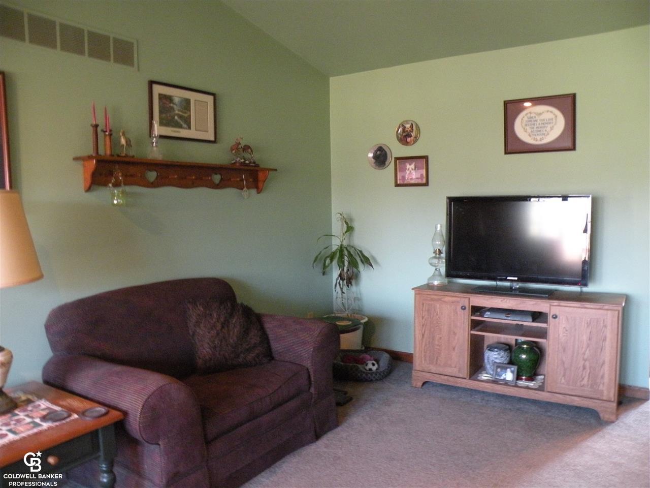 2665 Riley Center Road Memphis, MI 48041 - Photo 5 of 42 Living room