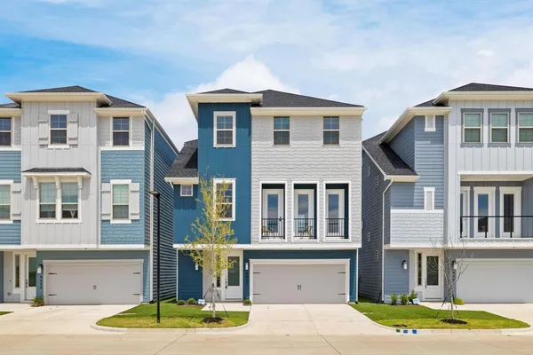 $3,600 | 9303 Easy Street, Rowlett, TX 75088