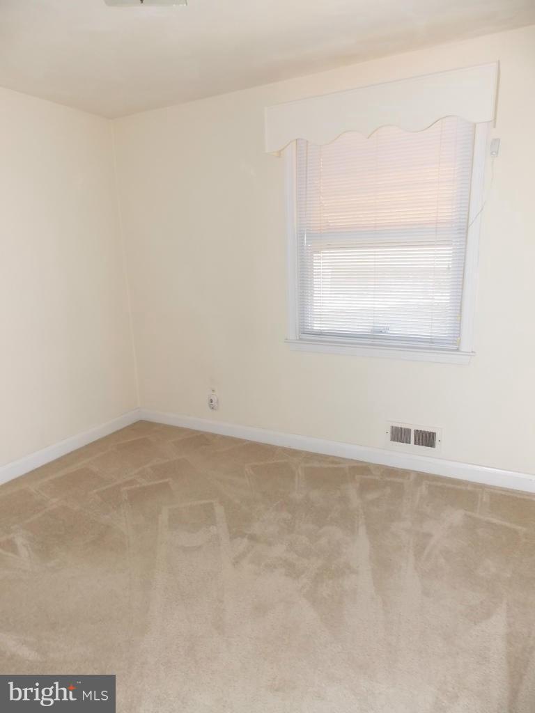 1901 Ellinwood Road Baltimore, MD 21237 - Photo 16 of 30 Bedroom 3