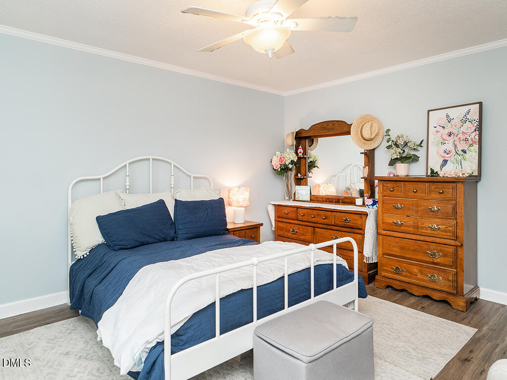 2202 Huntington Road, Unit B5 Burlington, NC 27215 - Photo 16 of 25 17 2202-B5_HuntingtonRd FrntBdrm2_MLS