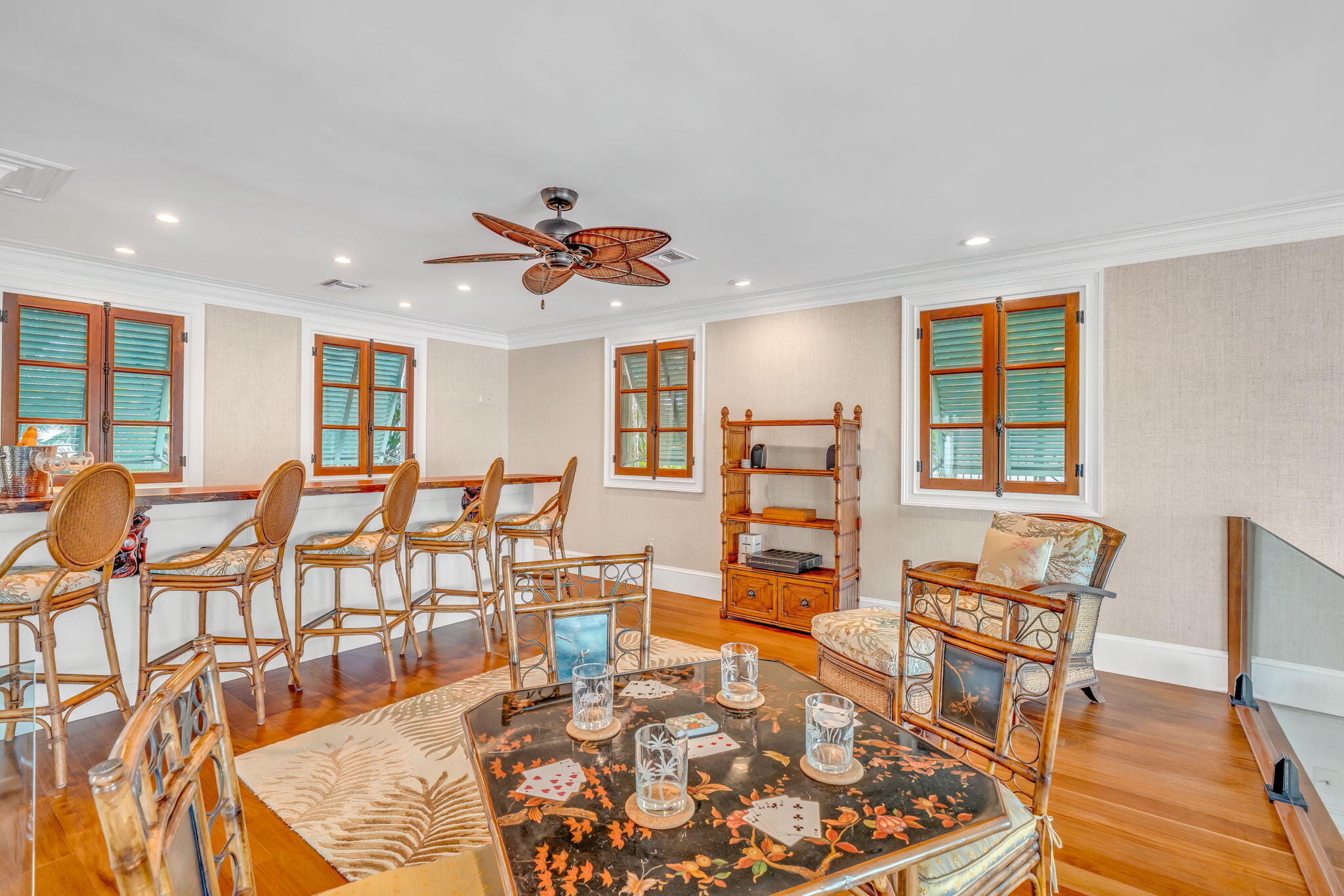 205 15th Circle Key Colony Beach, FL 33051 - Photo 12 of 101 Elevated Dining and Bar