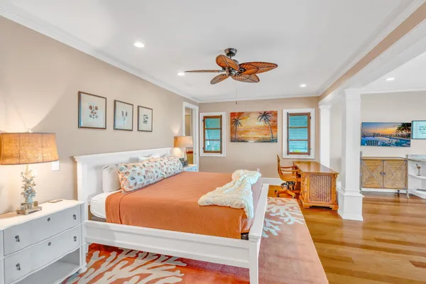 $7,999,000 | 205 15th Circle, Key Colony Beach, FL 33051