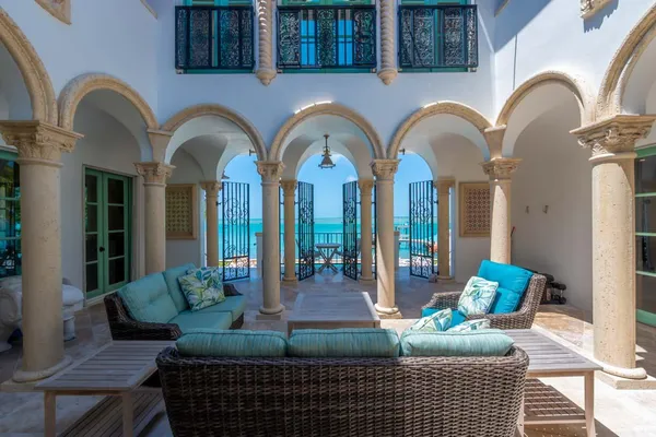 $7,999,000 | 205 15th Circle, Key Colony Beach, FL 33051
