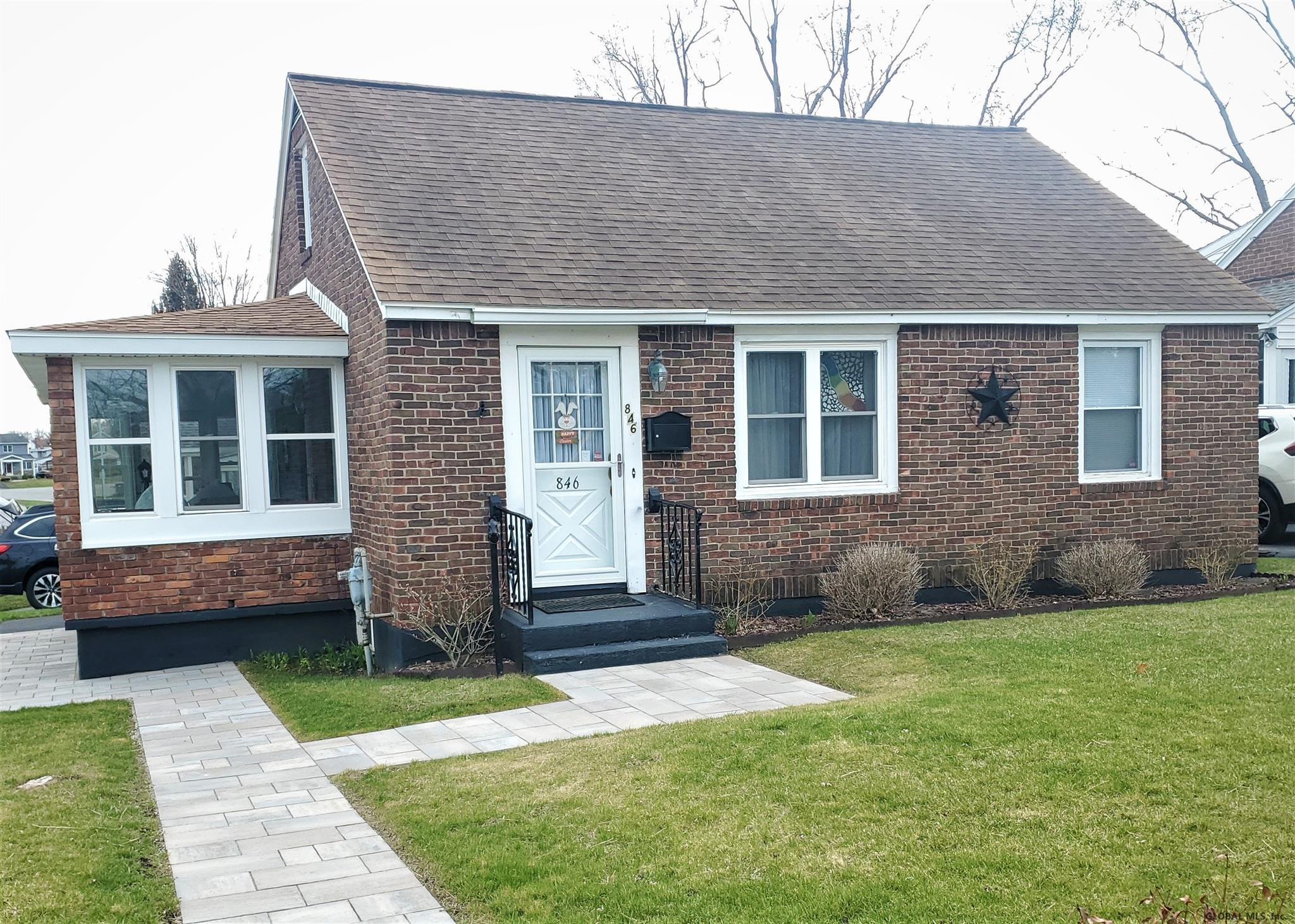 846 Curry Road Rotterdam, NY 12306 - Photo 1 of 34 Photo 1