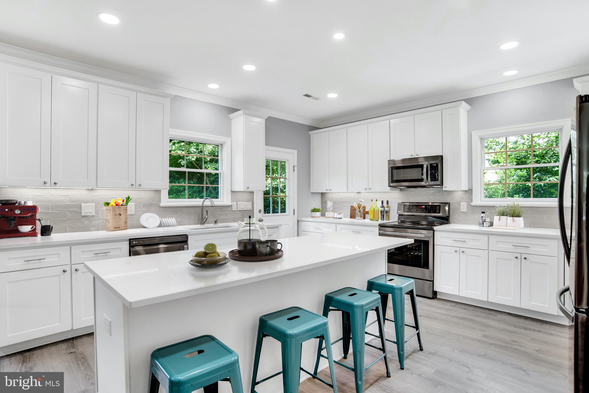 6916 Seven Locks Road Cabin John, MD 20818 - Photo 20 of 76