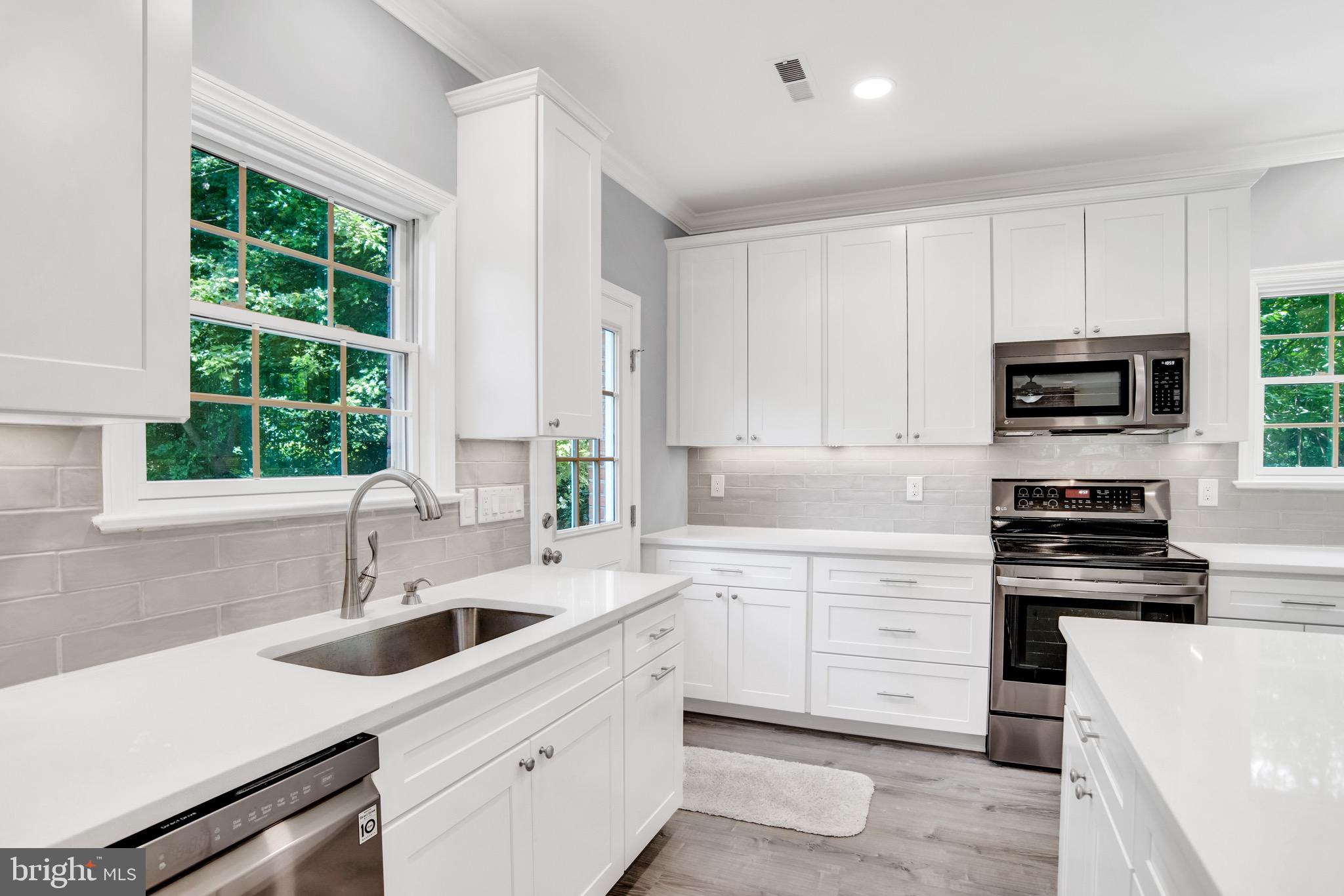 6916 Seven Locks Road Cabin John, MD 20818 - Photo 22 of 76