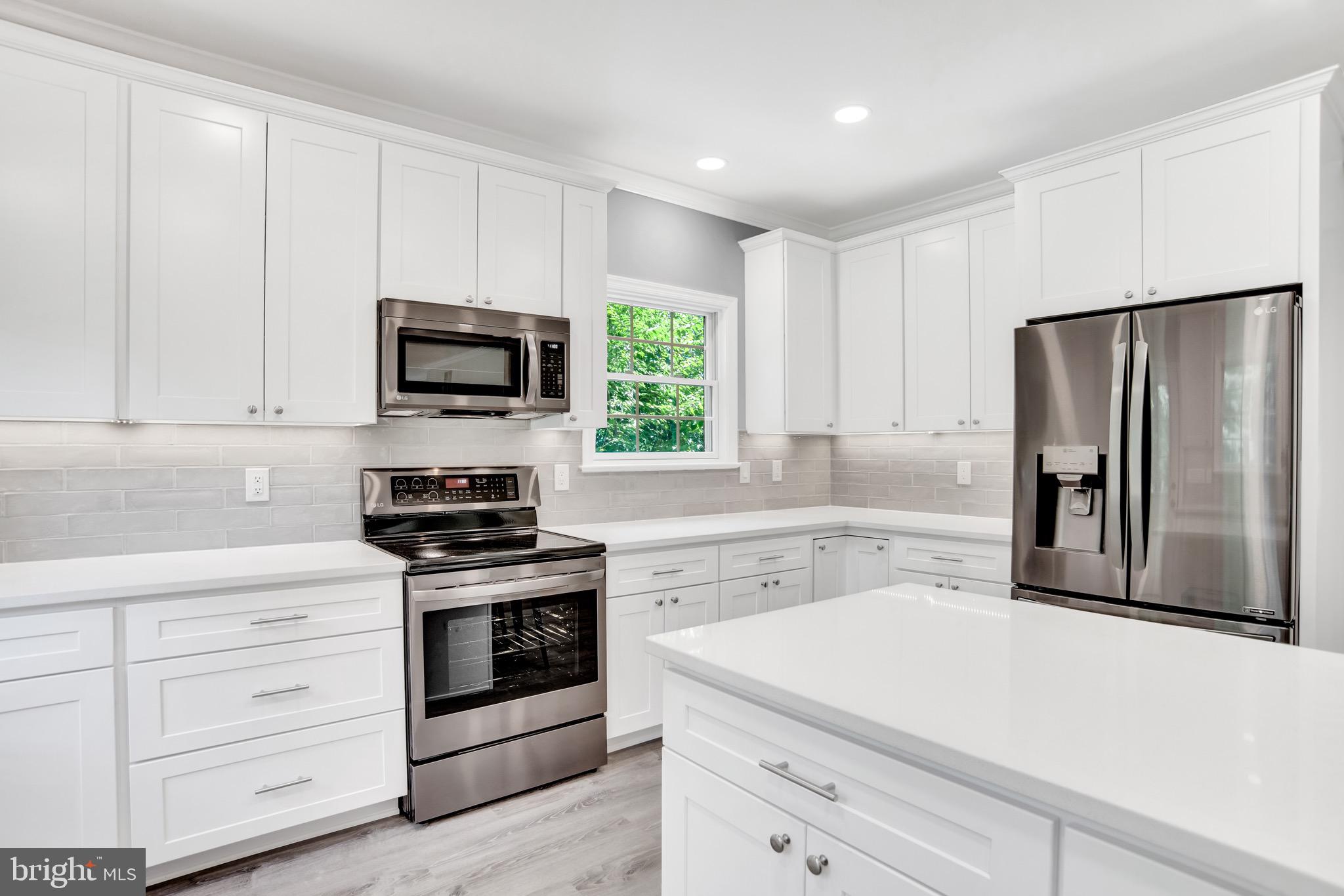 6916 Seven Locks Road Cabin John, MD 20818 - Photo 23 of 76