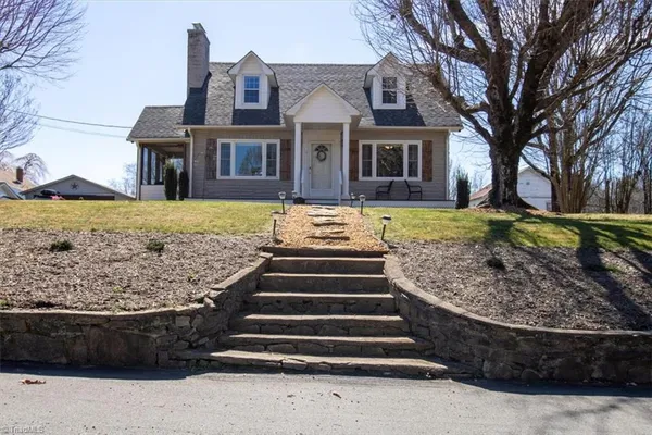 $319,900 | 110 East Main Street, Jonesville, NC 28642