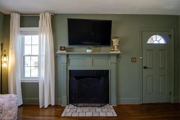 $319,900 | 110 East Main Street, Jonesville, NC 28642