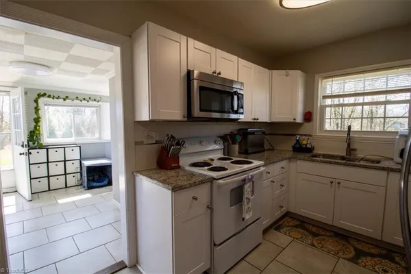 $319,900 | 110 East Main Street, Jonesville, NC 28642