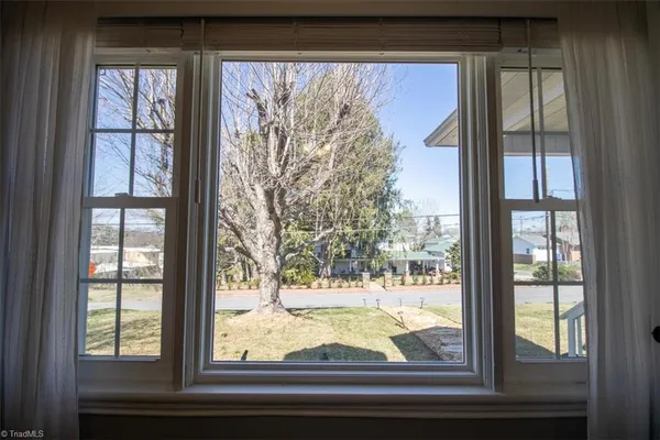 $319,900 | 110 East Main Street, Jonesville, NC 28642