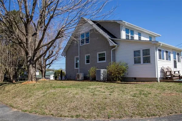 $319,900 | 110 East Main Street, Jonesville, NC 28642