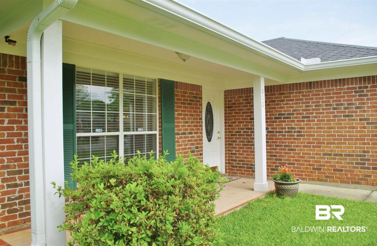 812 Wisteria Lane Foley, AL 36535 - Photo 3 of 37