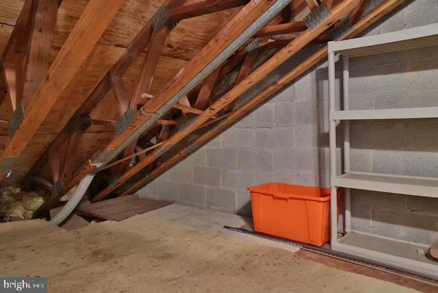 an empty room with closet area