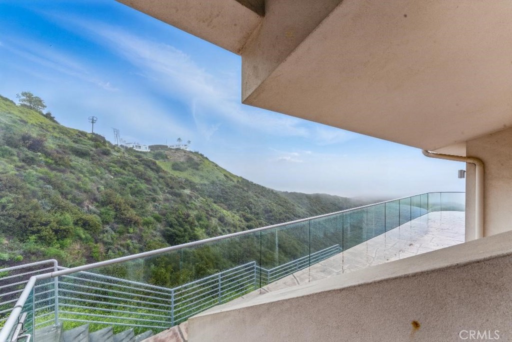 2501 Barrymore Drive Malibu, CA 90265 - Photo 50 of 54 a view of a balcony
