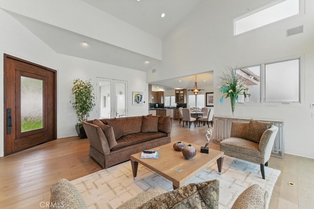 2501 Barrymore Drive Malibu, CA 90265 - Photo 8 of 54 a living room with furniture and a large window