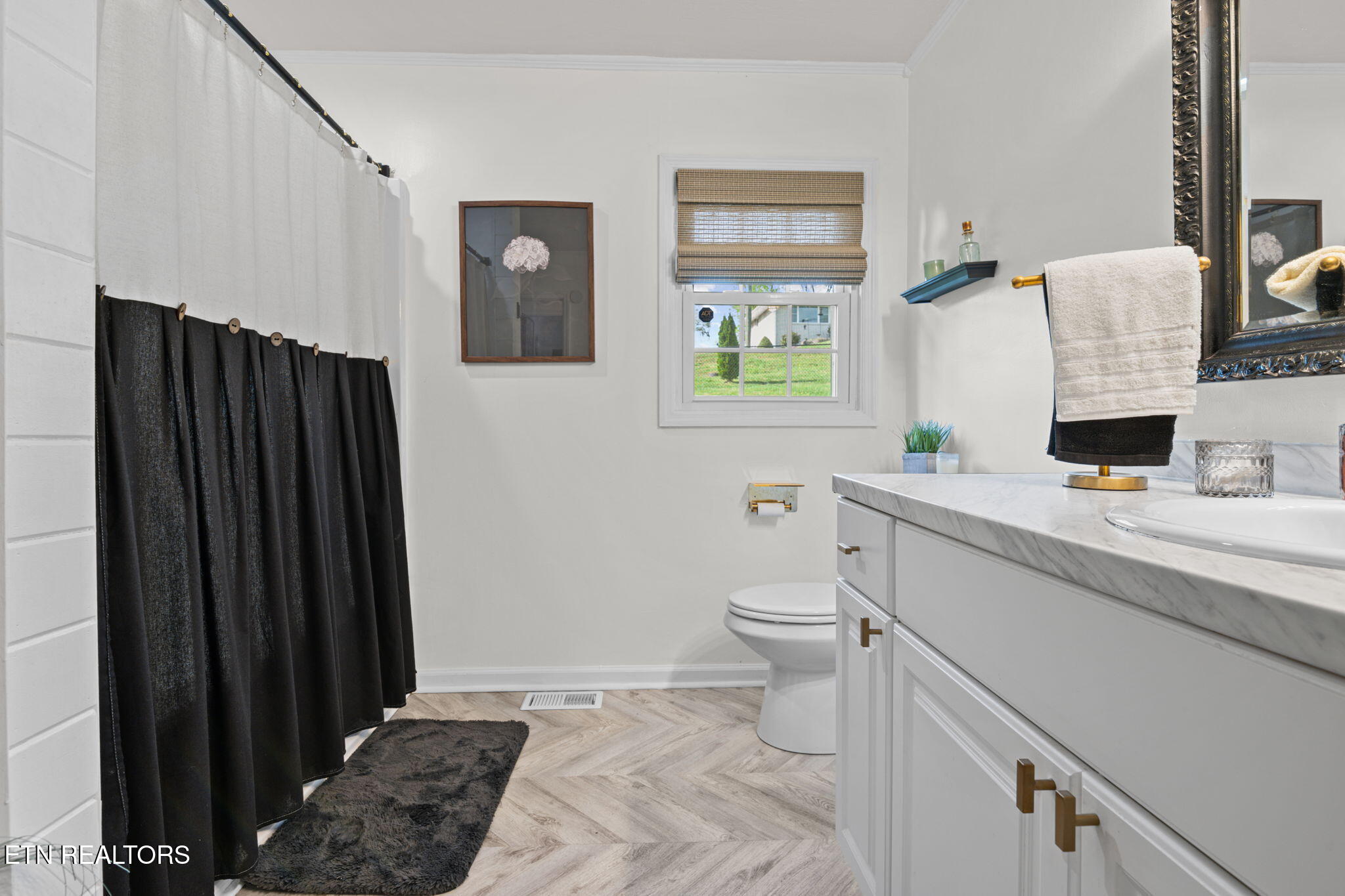 318 Hickory Street Clinton, TN 37716 - Photo 20 of 32 34-web-or-mls-318 Hickory St-84