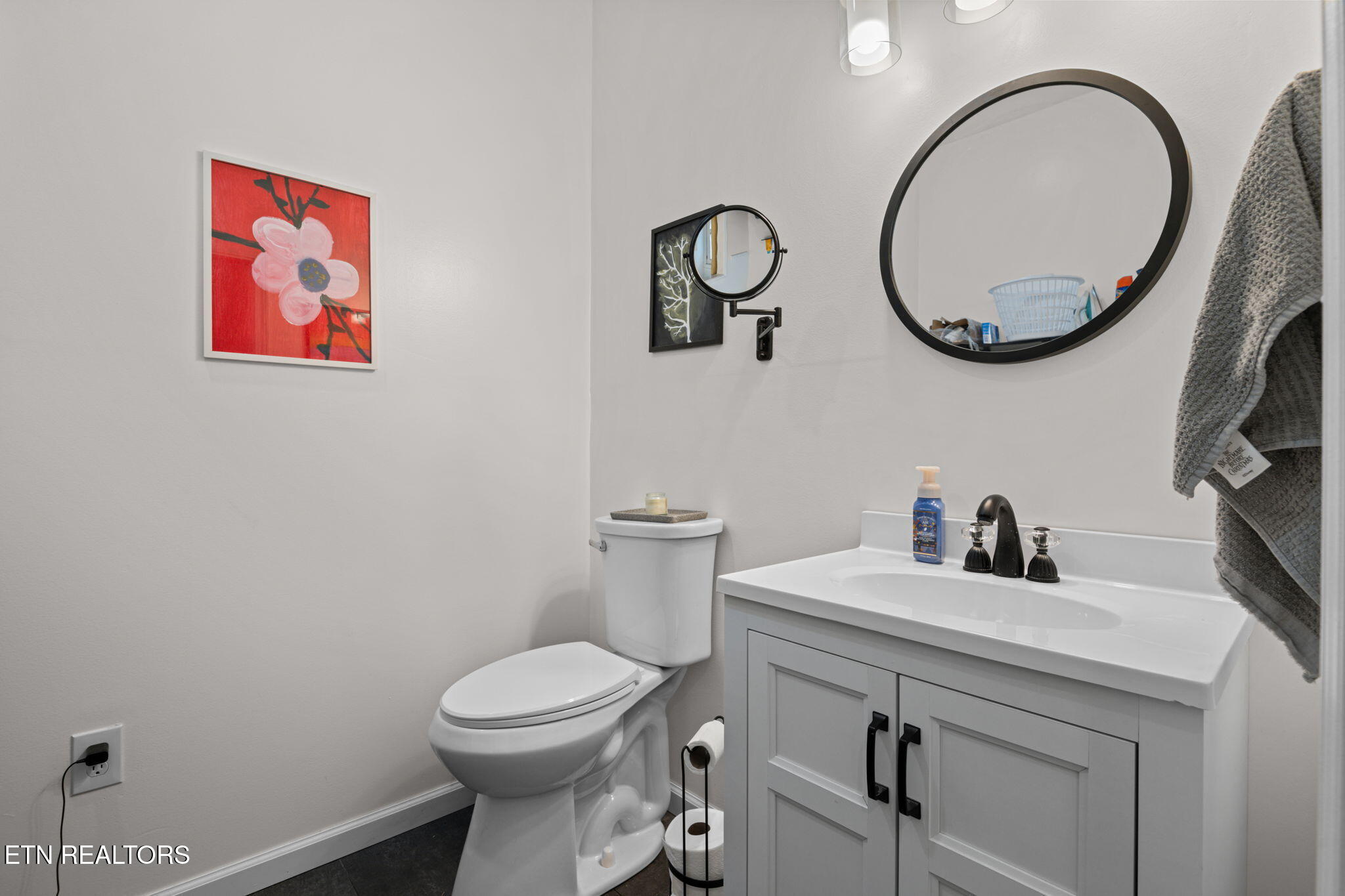 318 Hickory Street Clinton, TN 37716 - Photo 24 of 32 20-web-or-mls-318 Hickory St-19