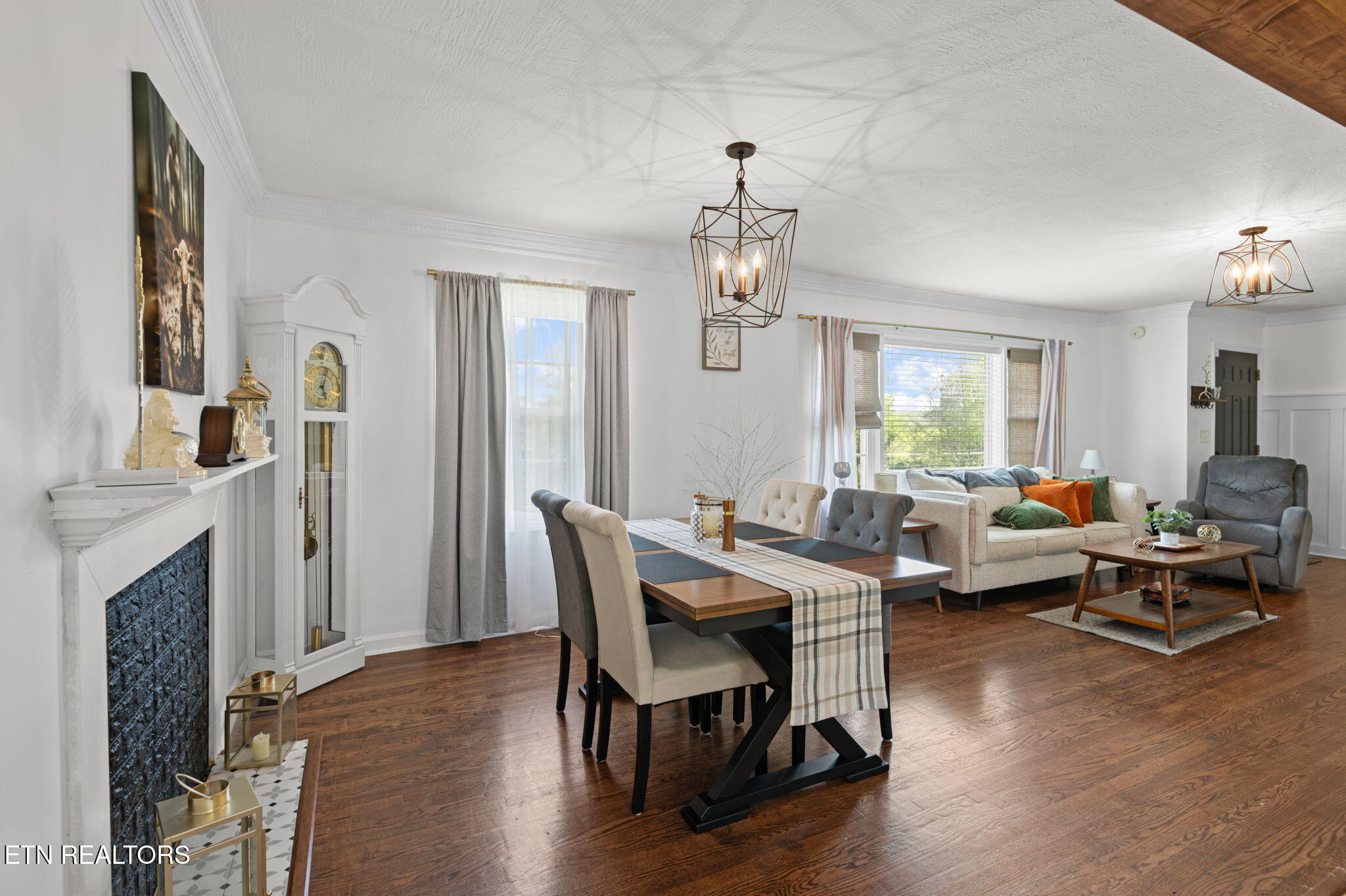 318 Hickory Street Clinton, TN 37716 - Photo 8 of 32 27-web-or-mls-318 Hickory St-49