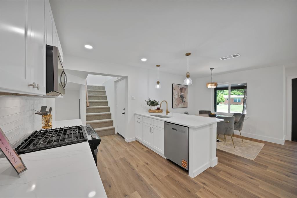 2926 Hillglenn Road Dallas, TX 75228 - Photo 11 of 25 Gallery Image 11