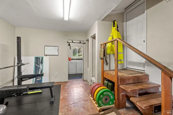 $325,000 | 2021 Peacock Drive, Willits, CA 95490