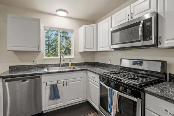 $325,000 | 2021 Peacock Drive, Willits, CA 95490