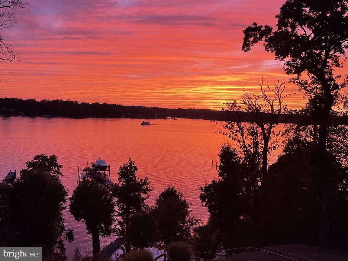 1900 Carrollton Road Annapolis, MD 21409 - Photo 33 of 50 Sunset over the Severn River