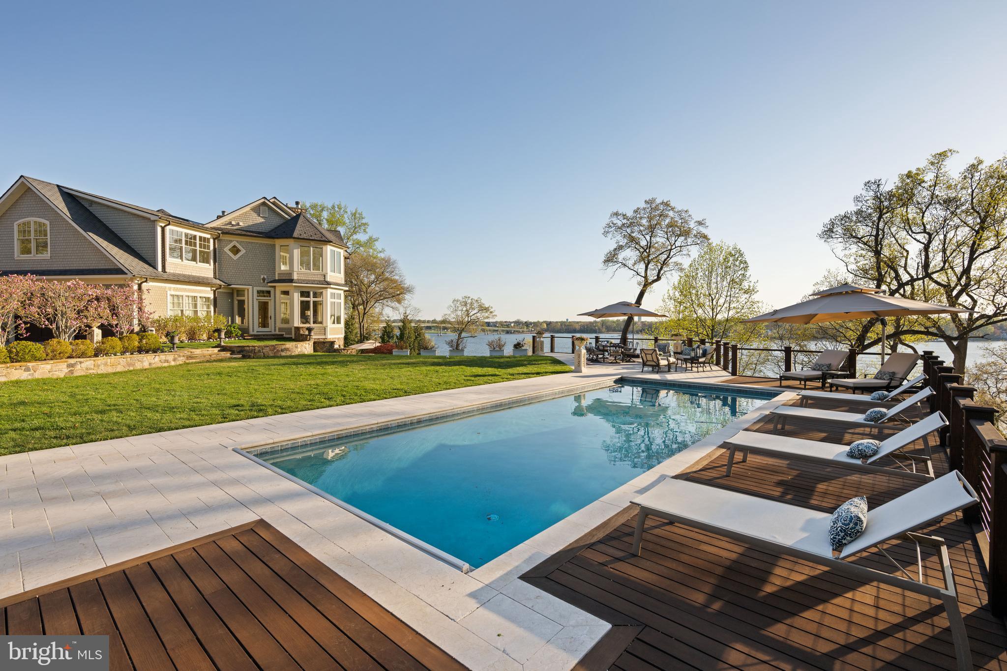 1900 Carrollton Road Annapolis, MD 21409 - Photo 46 of 50 Inviting pool