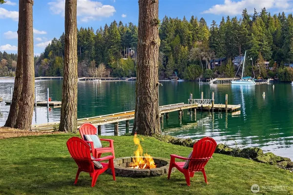 $4,250,000 | 11710 Arrow Point Drive Northeast, Bainbridge Island, WA 98110