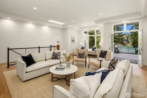 $4,250,000 | 11710 Arrow Point Drive Northeast, Bainbridge Island, WA 98110