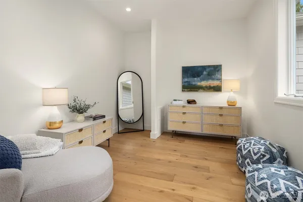 $4,250,000 | 11710 Arrow Point Drive Northeast, Bainbridge Island, WA 98110
