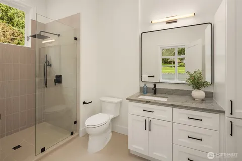 $4,250,000 | 11710 Arrow Point Drive Northeast, Bainbridge Island, WA 98110