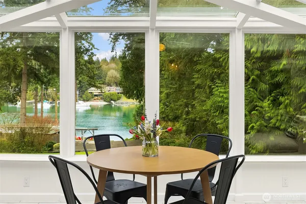 $4,250,000 | 11710 Arrow Point Drive Northeast, Bainbridge Island, WA 98110